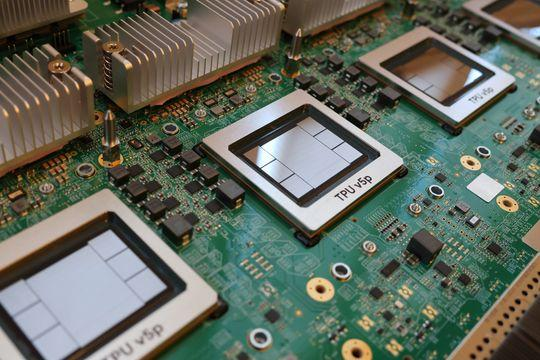 OpenAI Adopts Google TPU, Adjusts Compute Strategy